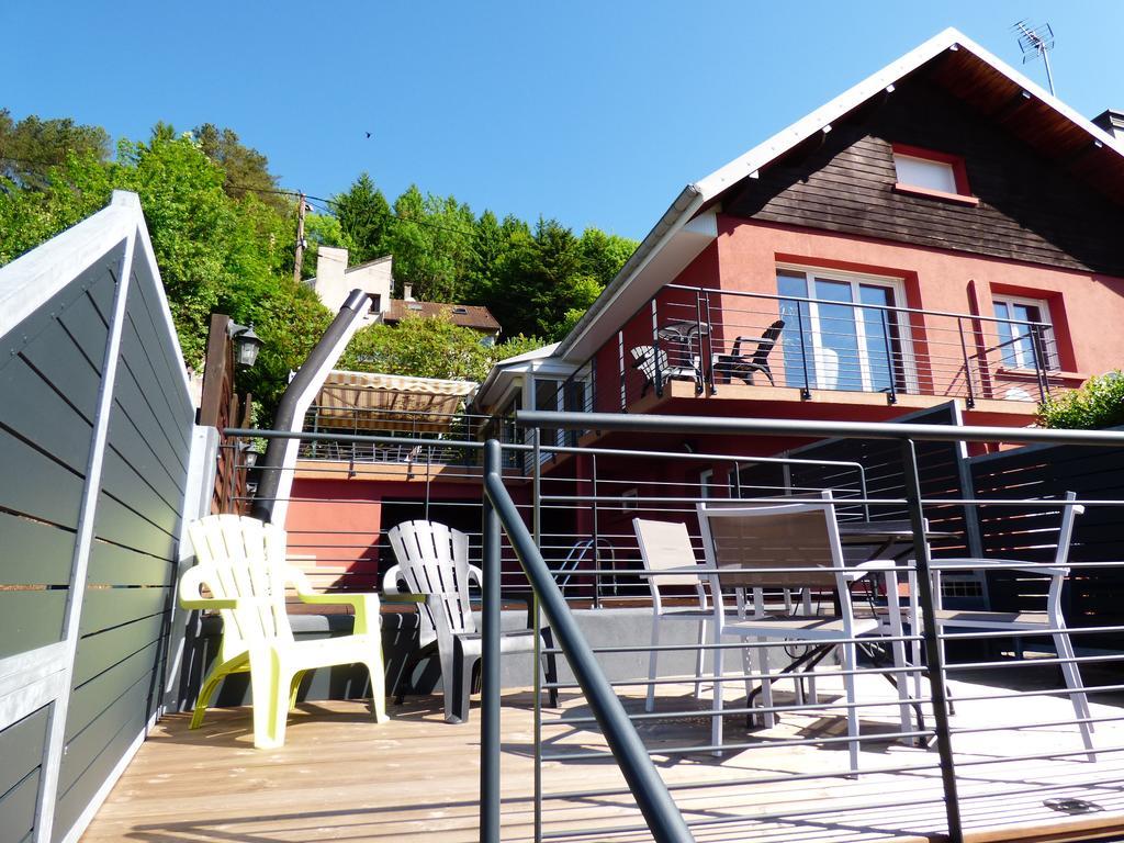 보므 레 다므 La Colline Aux Yeux Doubs B&B 외부 사진